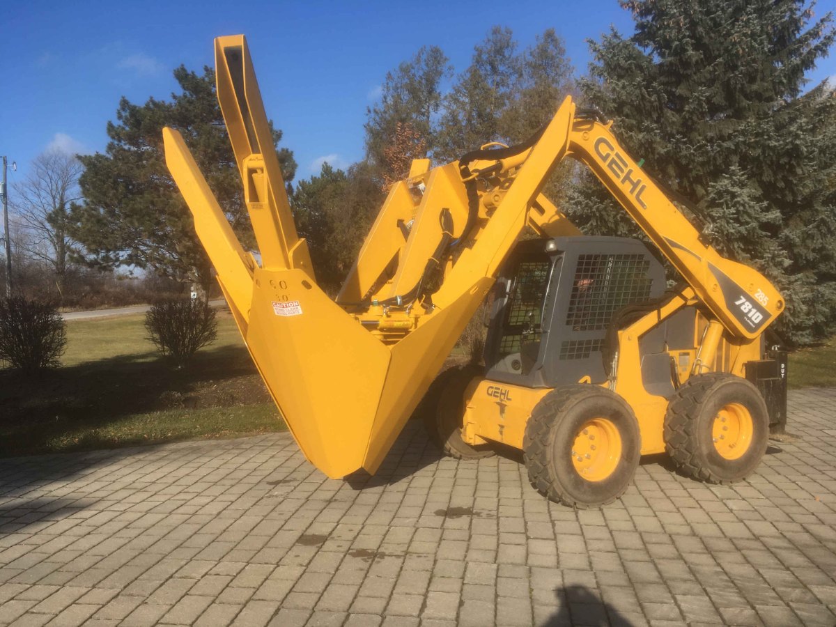 2325Dutchman 600i выкопочная машина